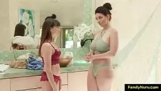 Reproduzir Treadmom tribade instruir menina nuru amassar