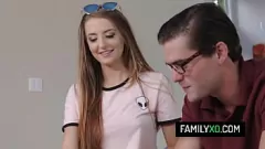Jouer Divertimento per fratellastri hardcore: Avery Adair insegna a Rob Carpenter The Art of Pussy