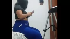 Redare MILF latina sultry coboară cu Steaunt acasă