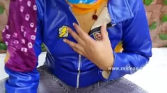 Jouer Un professeur et un étudiant passionnés s'engagent dans du sexe hardcore sauvage avec une baise intense de chatte et des éjaculations explosives