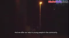 تشغيل جمال الهواة الأوروبي الحقيقي يحصل على POV من قبل كاهن مزيف في بيئة دينية عامة