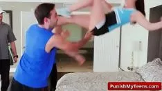 تشغيل يخدم المستخدمون المخدومون لعبة تحمل عقوبة مع مضغ ماندي على VID-01