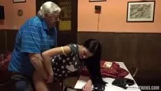 ¿Quién es ella?
