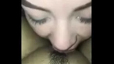 уни своей подруге