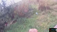 Reproduzir Pov de bebê enraizado fodido ao ar livre por um desconhecido