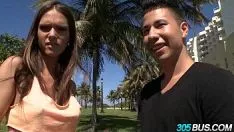 Reproduzir Pornoasterisco jennifer night fode 3 caras no 305bus 5.2