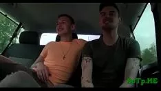 Oynat Bir arabada müstehcen insan seks bahisleri