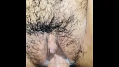 Oynat 18+ Amatör Ev Yapımı Yakın Çekim: Islak ve Sıkı Kedi İçeri Boşaldı
