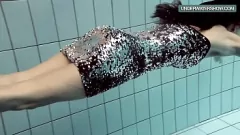 Play Blackhaired Teen Babe Gets Wet and Wild in the Pool